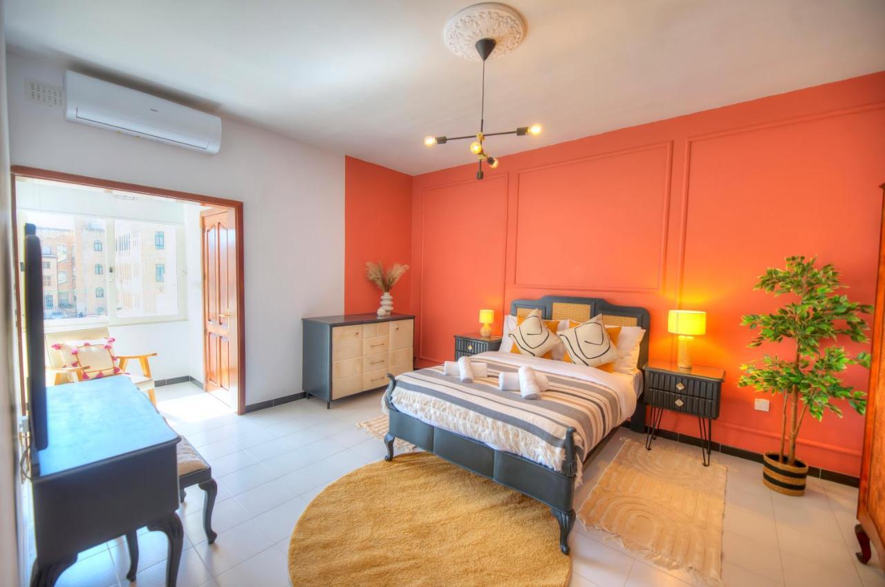 Beautifully Furnished Seafront 4 Bedrooms Goslm-4 Слима Экстерьер фото