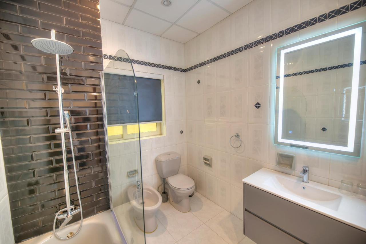 Beautifully Furnished Seafront 4 Bedrooms Goslm-4 Слима Экстерьер фото
