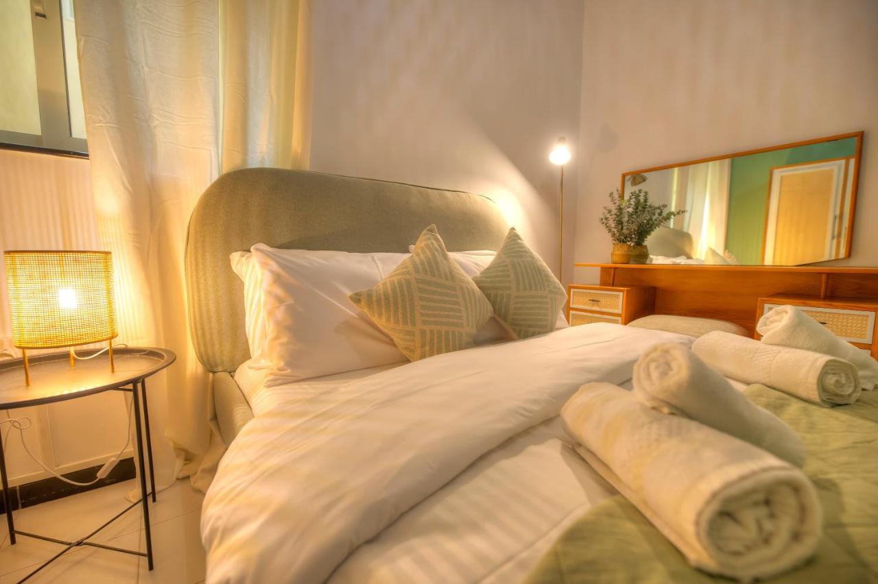 Beautifully Furnished Seafront 4 Bedrooms Goslm-4 Слима Экстерьер фото