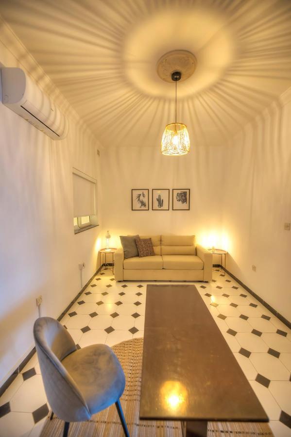Beautifully Furnished Seafront 4 Bedrooms Goslm-4 Слима Экстерьер фото