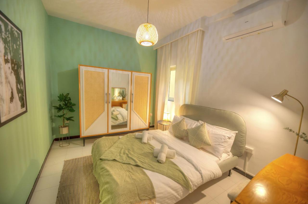 Beautifully Furnished Seafront 4 Bedrooms Goslm-4 Слима Экстерьер фото