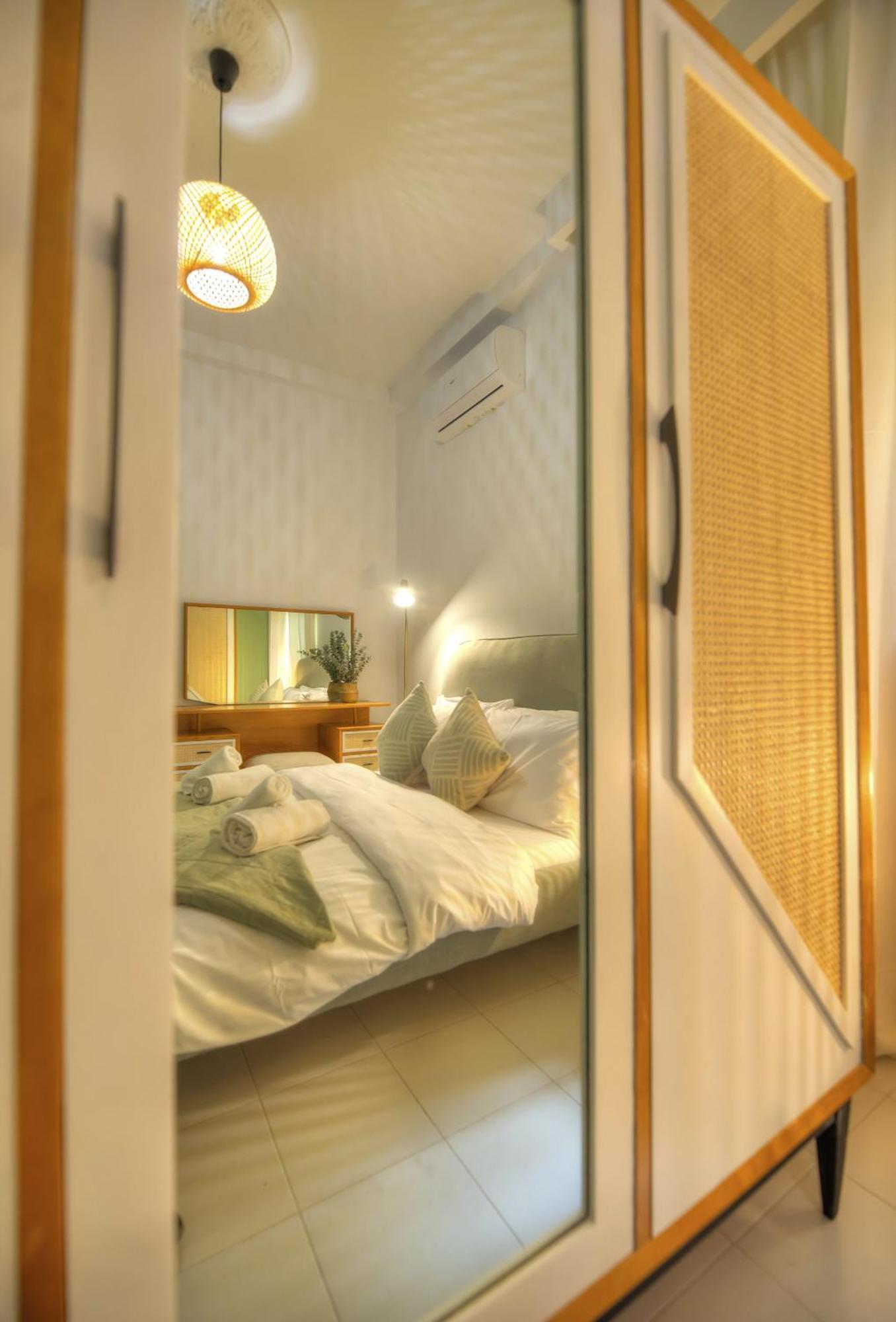 Beautifully Furnished Seafront 4 Bedrooms Goslm-4 Слима Экстерьер фото